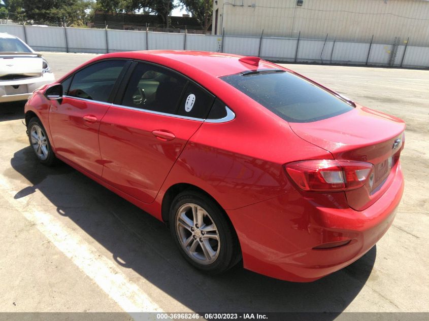2018 CHEVROLET CRUZE LT - 1G1BE5SM2J7165931
