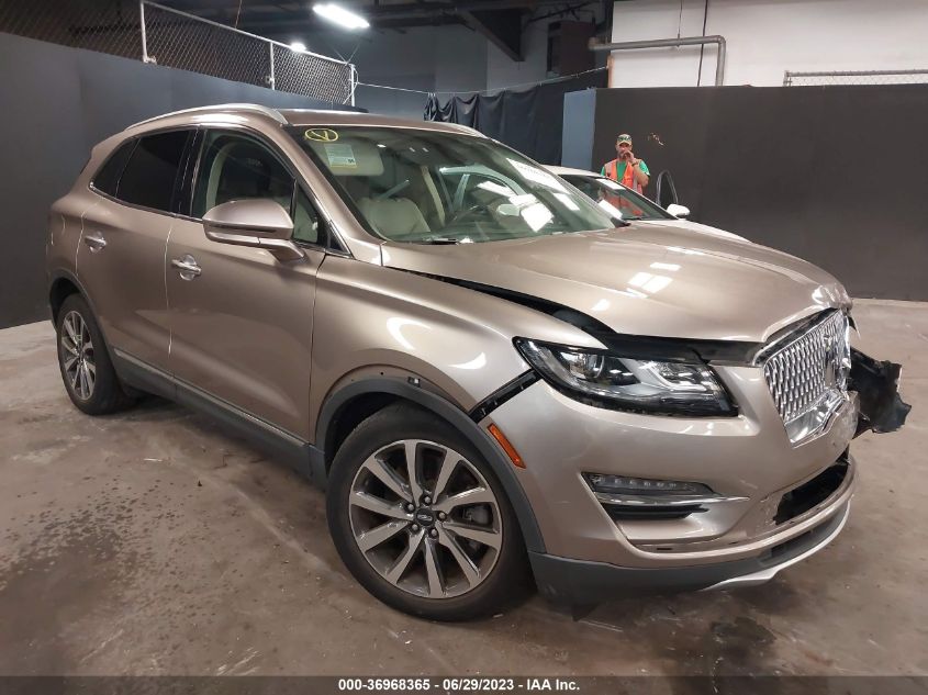 2019 LINCOLN MKC RESERVE - 5LMCJ3D97KUL03382