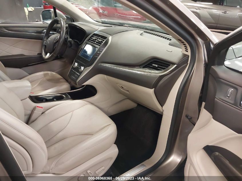 2019 LINCOLN MKC RESERVE - 5LMCJ3D97KUL03382
