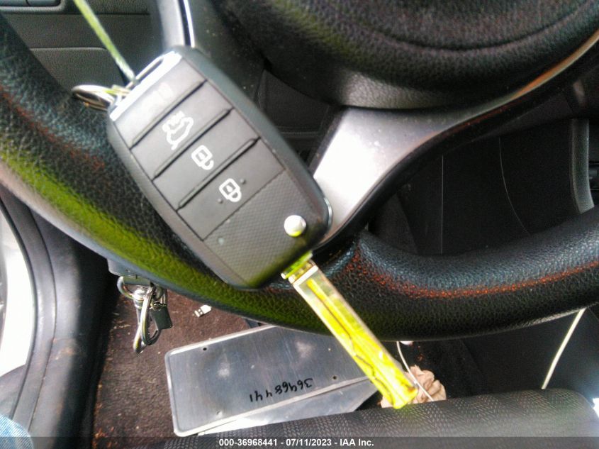 2019 KIA SPORTAGE LX - KNDPMCAC2K7592377