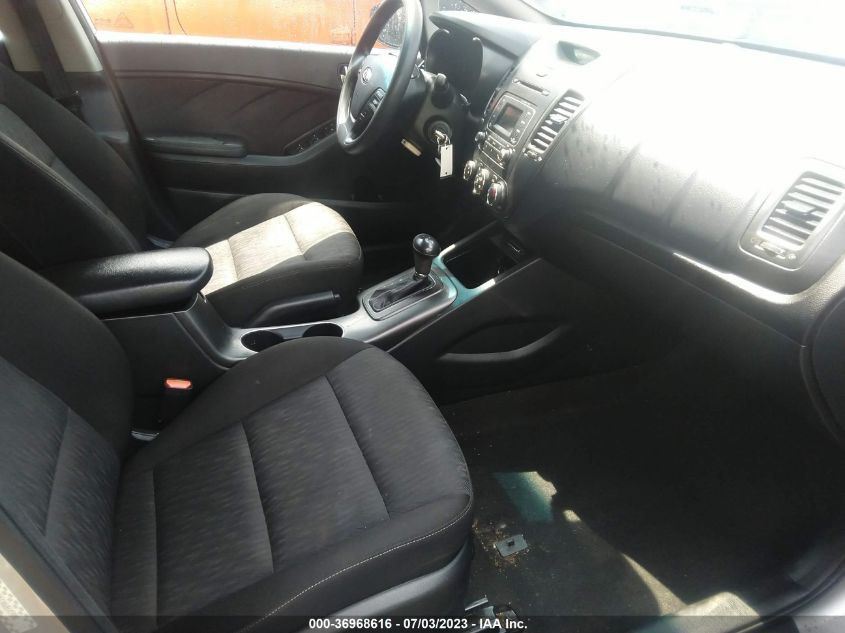 2016 KIA FORTE LX - KNAFK4A60G5459098