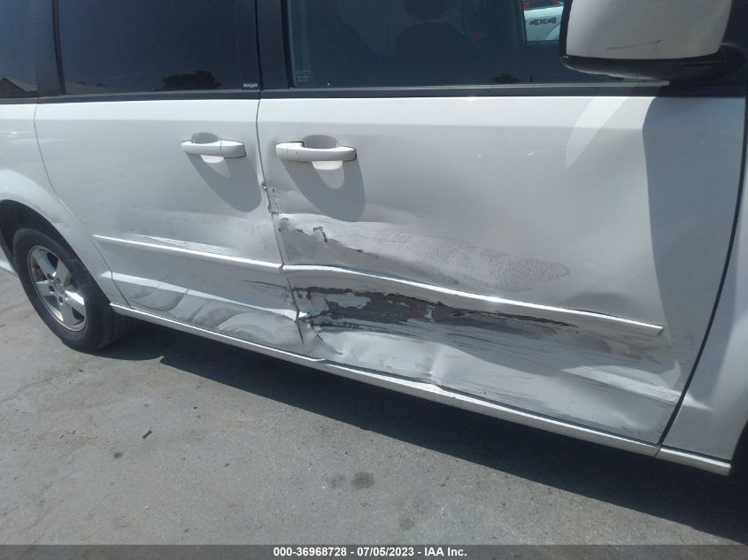 2013 DODGE GRAND CARAVAN SXT - 2C4RDGCG2DR651896