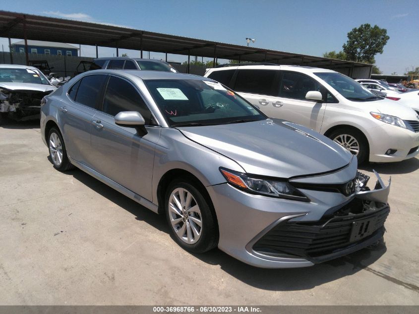 2022 TOYOTA CAMRY LE - 4T1C11AK5NU690467