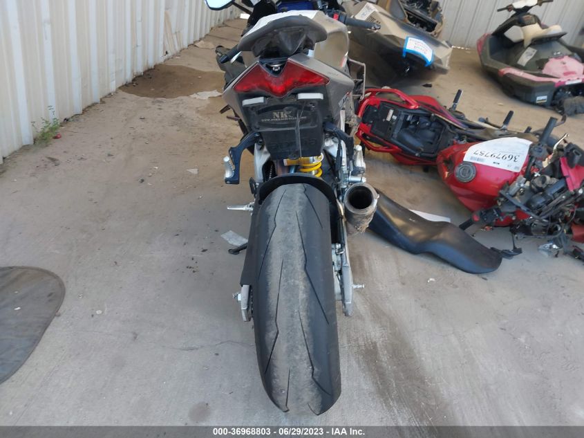 2022 APRILIA RSV4 1100 ZD4KYUA08NS000612
