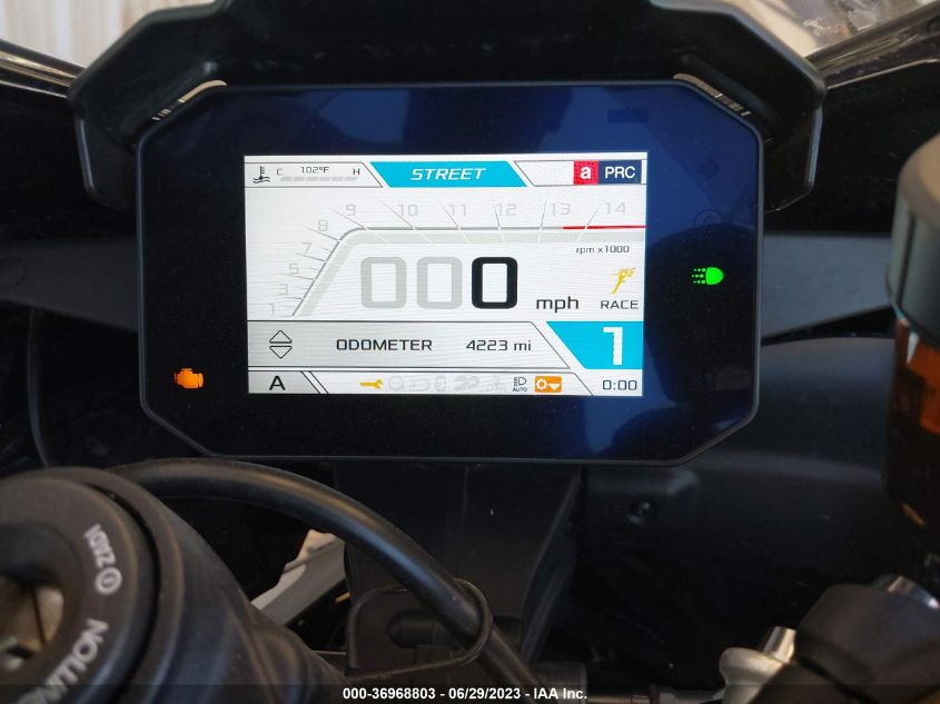 2022 APRILIA RSV4 1100 ZD4KYUA08NS000612