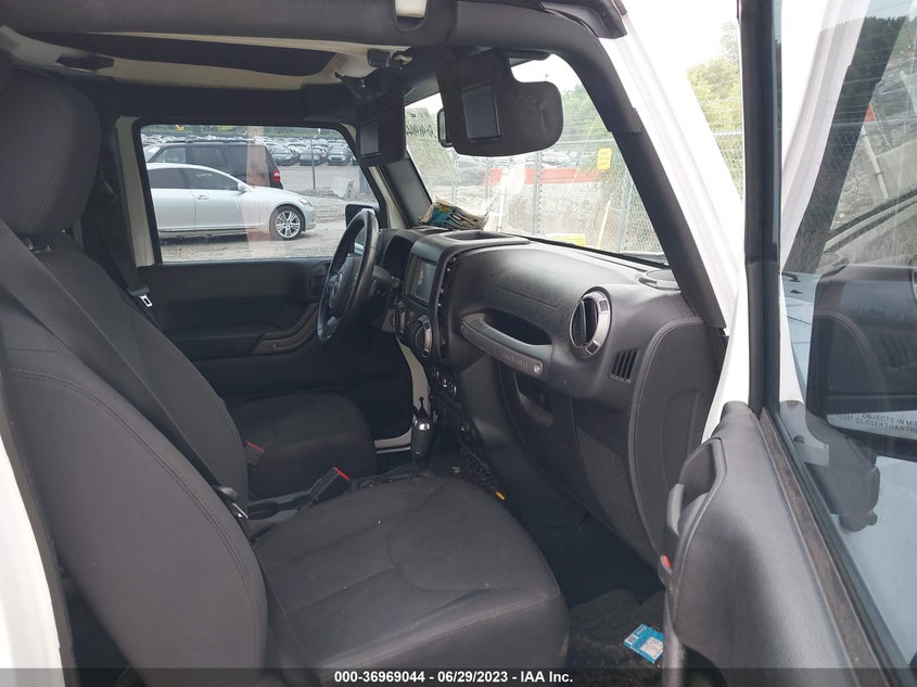 VIN 1C4BJWDG3HL684715 2017 JEEP WRANGLER UNLIMITED SPORT