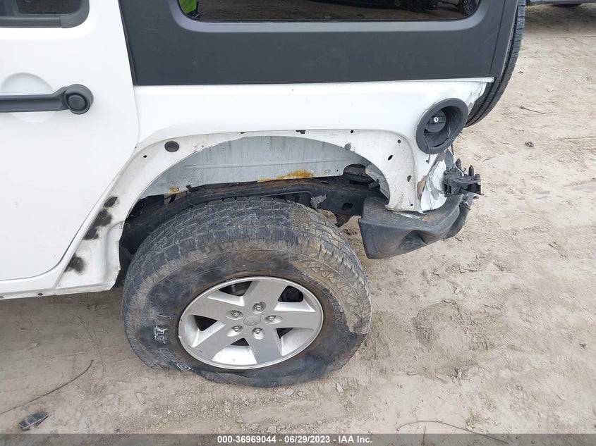VIN 1C4BJWDG3HL684715 2017 JEEP WRANGLER UNLIMITED SPORT