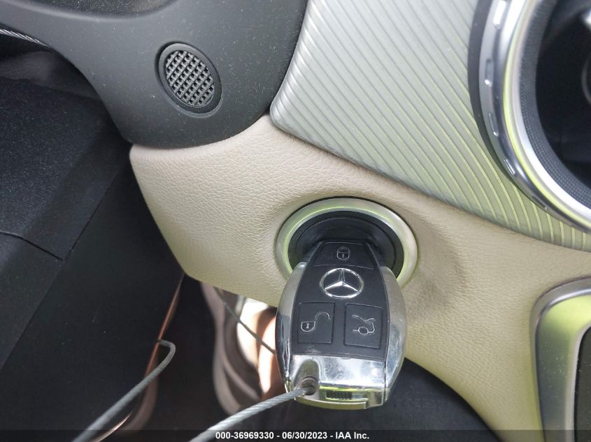 2017 MERCEDES-BENZ GLA GLA 250 - WDCTG4GB3HJ335678