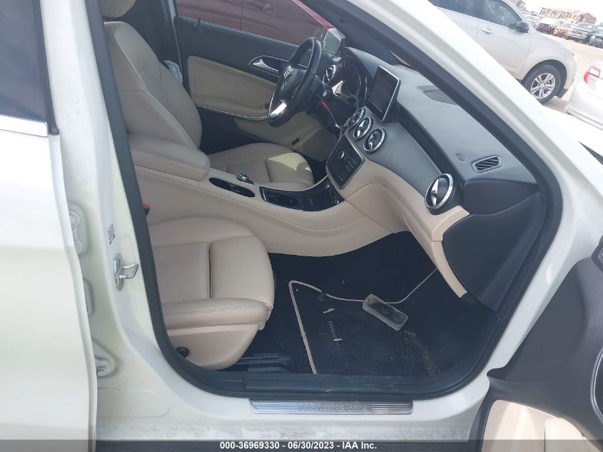 2017 MERCEDES-BENZ GLA GLA 250 - WDCTG4GB3HJ335678