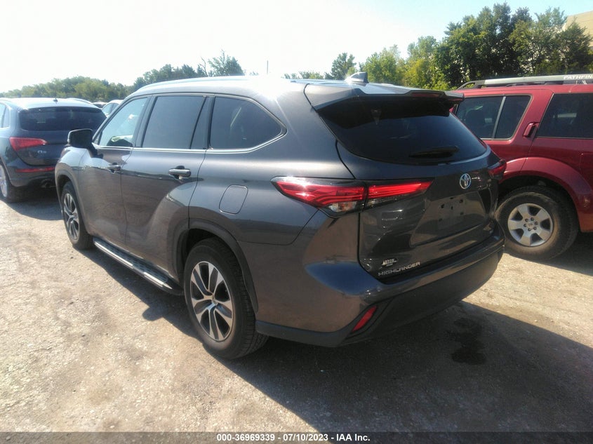 VIN 5TDGZRAH4MS066079 2021 TOYOTA HIGHLANDER XLE