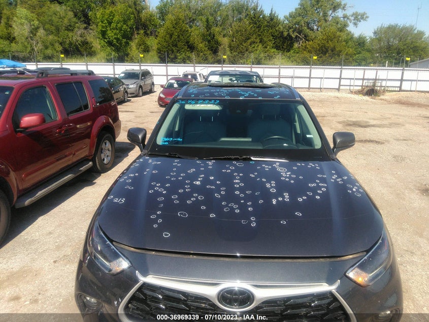 VIN 5TDGZRAH4MS066079 2021 TOYOTA HIGHLANDER XLE