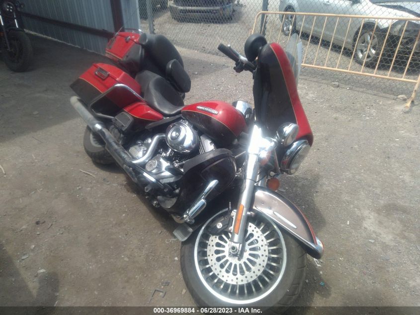 2011 HARLEY-DAVIDSON FLHTK - 1HD1KEM16BB647345