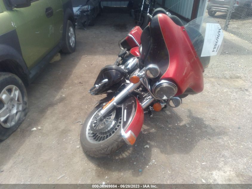2011 HARLEY-DAVIDSON FLHTK - 1HD1KEM16BB647345