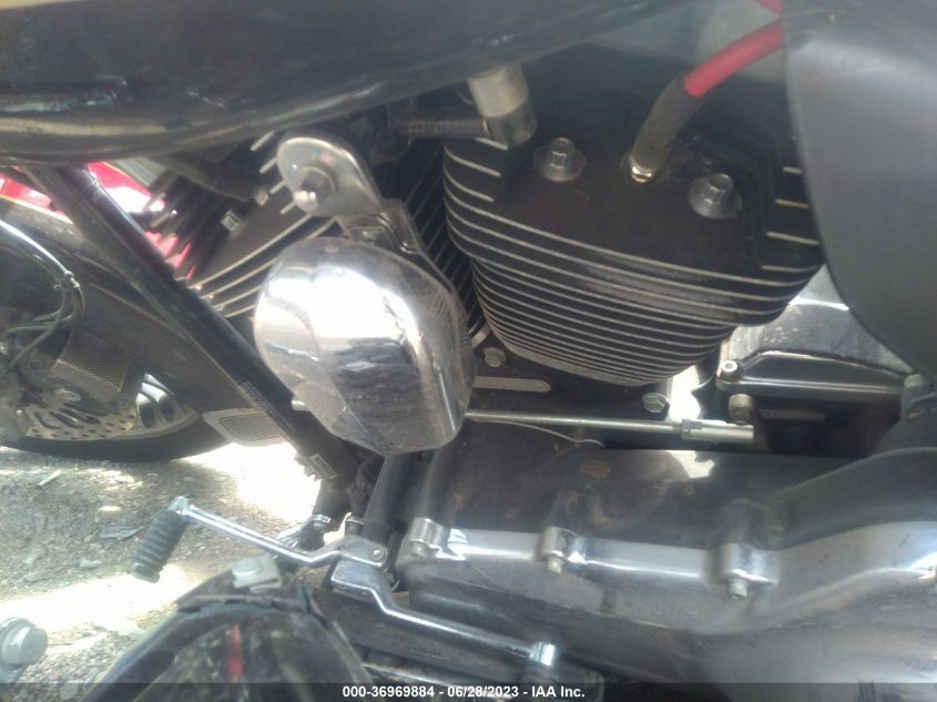 2011 HARLEY-DAVIDSON FLHTK - 1HD1KEM16BB647345