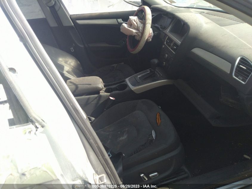 2014 AUDI A4 PREMIUM - WAUAFAFL4EN000424