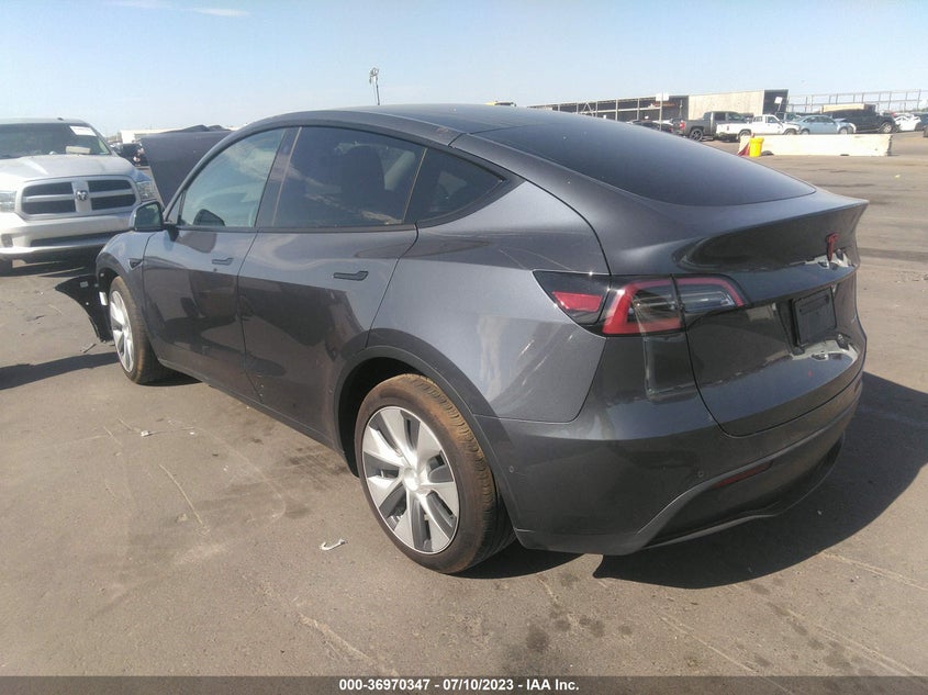 VIN 7SAYGAEE7PF584209 2023 TESLA MODEL Y LONG RANGE