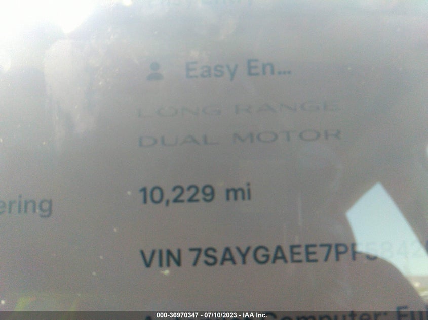 VIN 7SAYGAEE7PF584209 2023 TESLA MODEL Y LONG RANGE