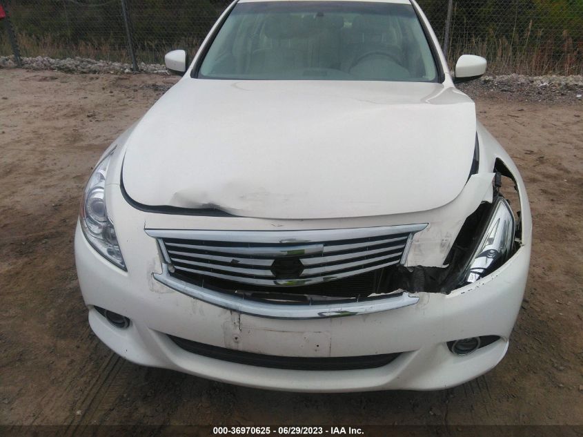 2015 INFINITI Q40 JN1CV6AR6FM650759