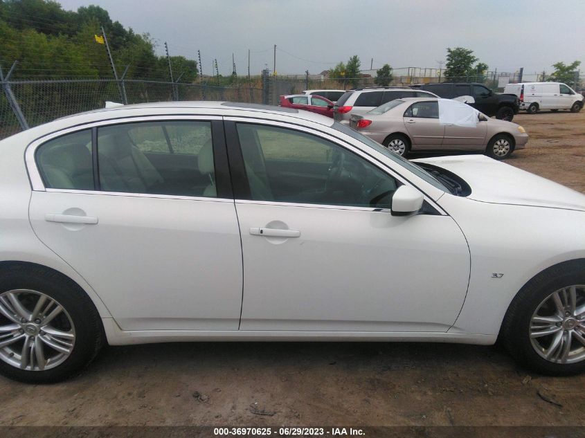 2015 INFINITI Q40 JN1CV6AR6FM650759