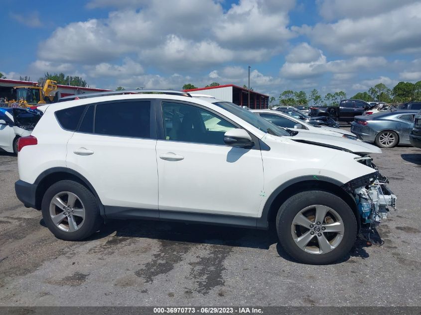 2015 TOYOTA RAV4 XLE - JTMWFREV0FJ058145