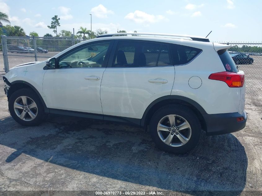 2015 TOYOTA RAV4 XLE - JTMWFREV0FJ058145