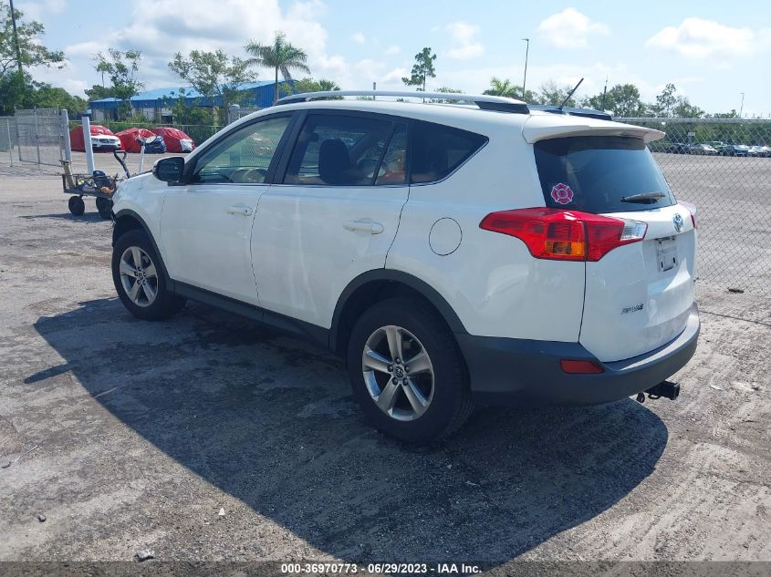 2015 TOYOTA RAV4 XLE - JTMWFREV0FJ058145
