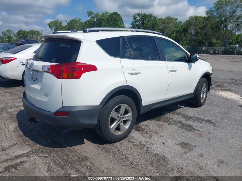 2015 TOYOTA RAV4 XLE - JTMWFREV0FJ058145