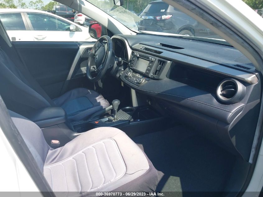 2015 TOYOTA RAV4 XLE - JTMWFREV0FJ058145