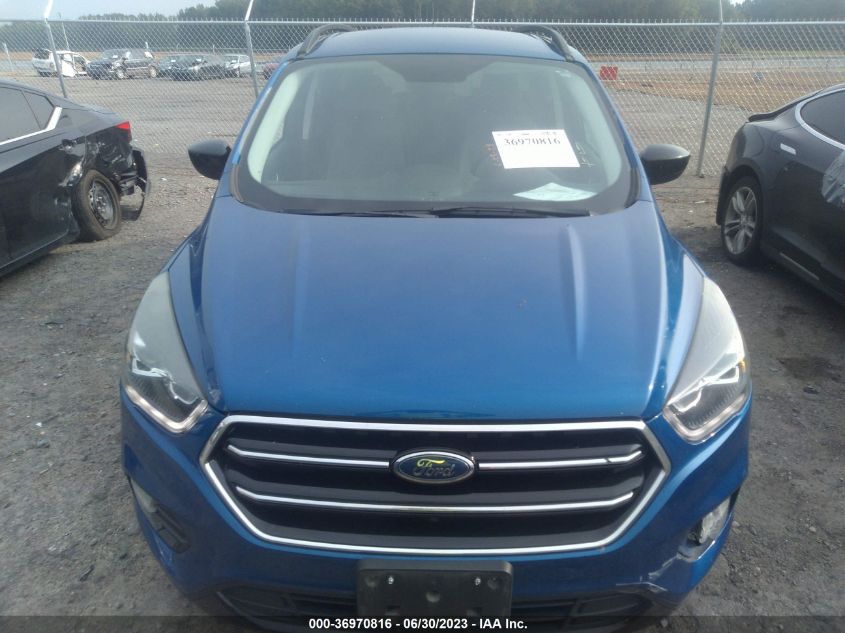 2017 FORD ESCAPE SE - 1FMCU9G95HUC48318