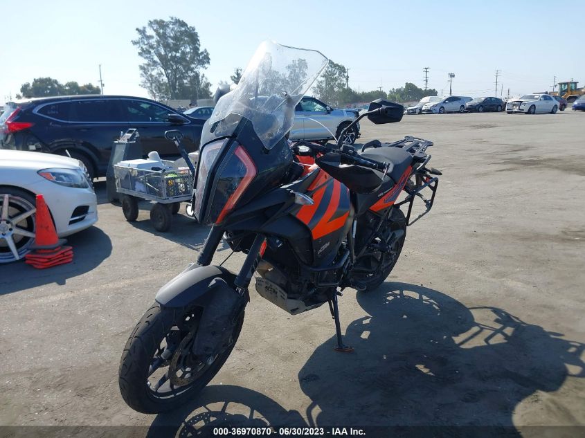 2020 KTM 1290 SUPER ADVENTURE S - VBKV79401LM919985
