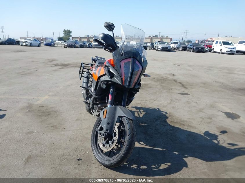 2020 KTM 1290 SUPER ADVENTURE S - VBKV79401LM919985