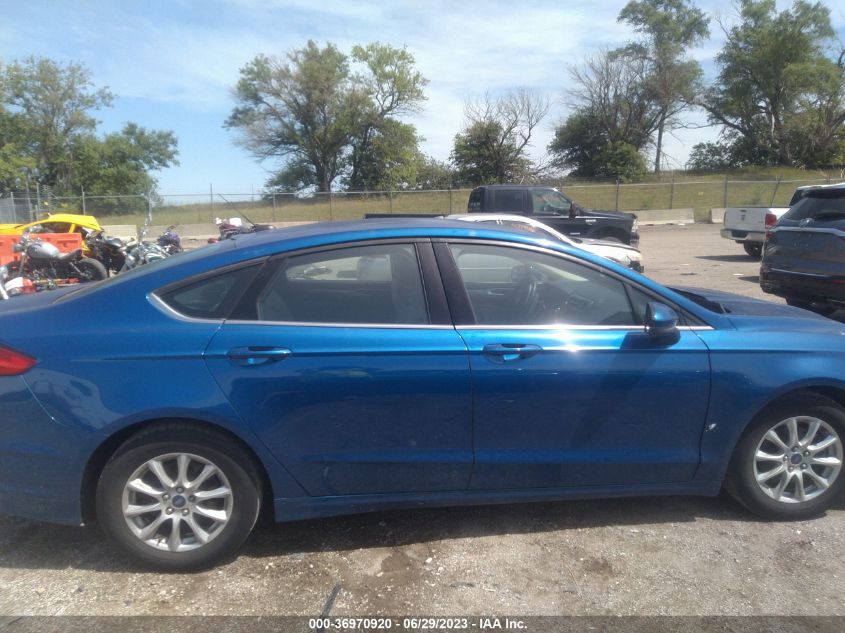 2018 FORD FUSION S - 3FA6P0G75JR133126