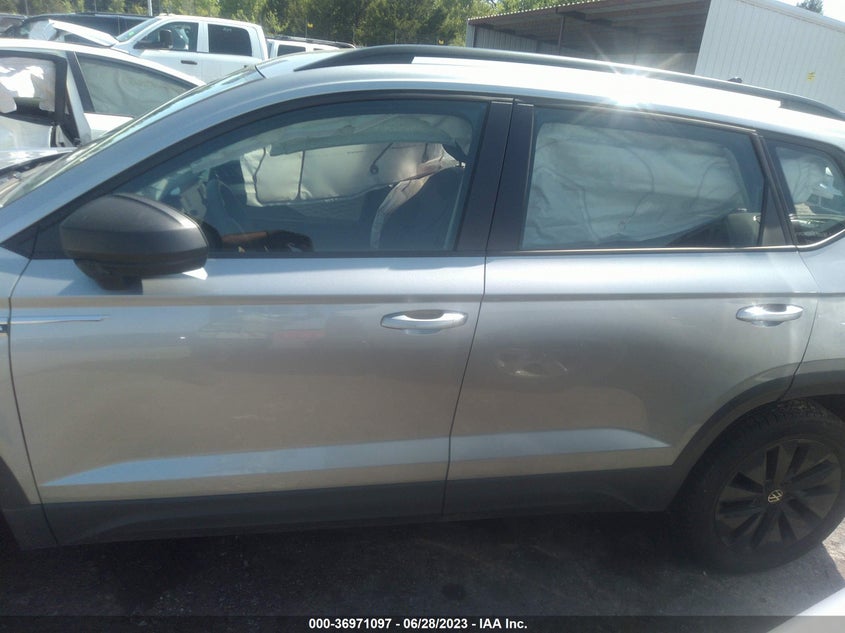 VIN 3VVCX7B21NM038164 2022 VOLKSWAGEN TAOS S