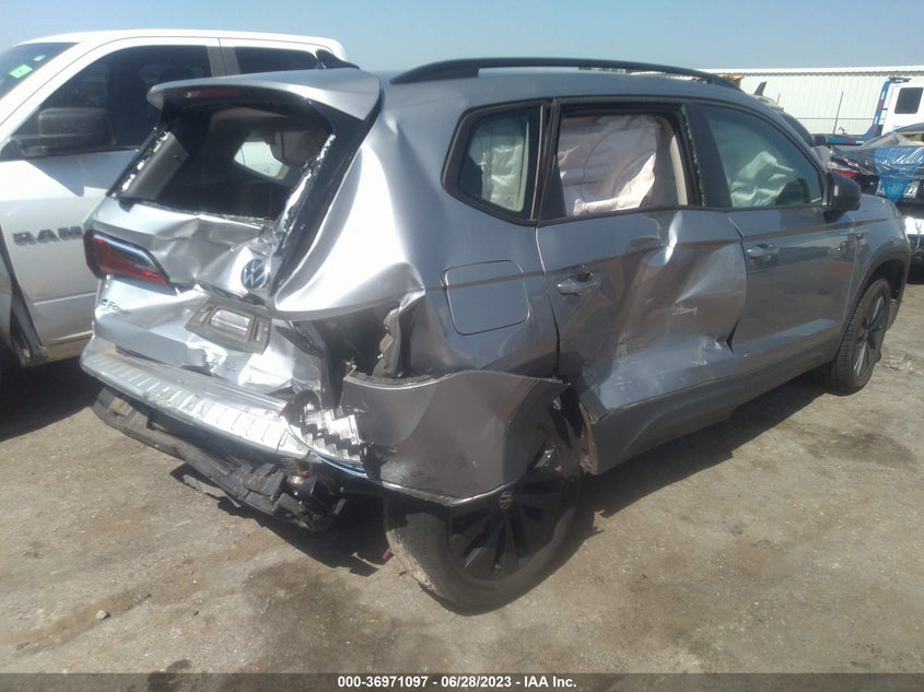 VIN 3VVCX7B21NM038164 2022 VOLKSWAGEN TAOS S