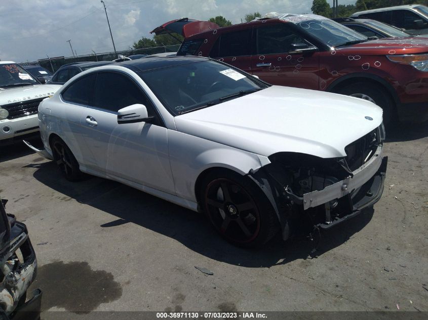WDDGJ8JB9DG040638 2013 MERCEDES-BENZ C-CLASS - Image 1