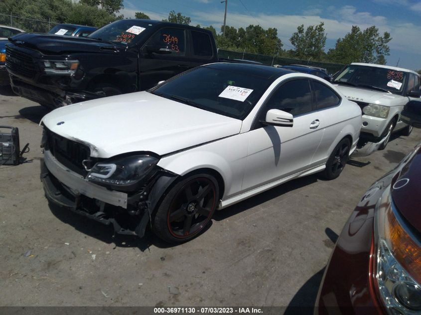WDDGJ8JB9DG040638 2013 MERCEDES-BENZ C-CLASS - Image 2
