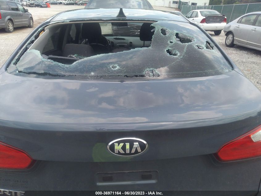2016 KIA FORTE LX - KNAFK4A61G5610613