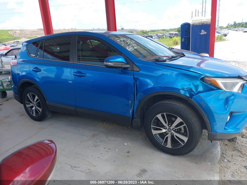 VIN JTMWFREV5JJ749549 2018 TOYOTA RAV4 XLE/ADVENTURE