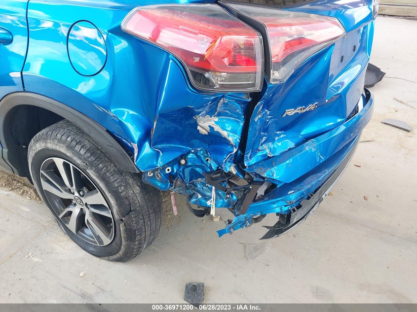 VIN JTMWFREV5JJ749549 2018 TOYOTA RAV4 XLE/ADVENTURE