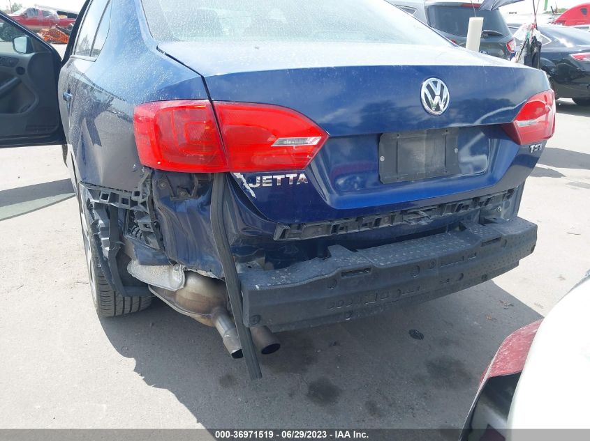 2014 VOLKSWAGEN JETTA SEDAN SE - 3VWD17AJ4EM312001