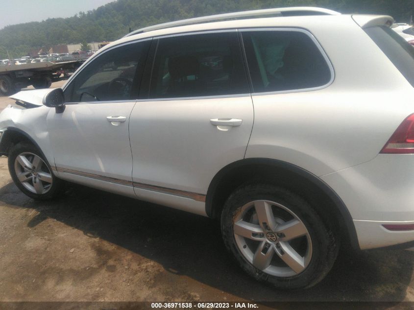 2014 VOLKSWAGEN TOUAREG LUX - WVGEP9BP2ED010234
