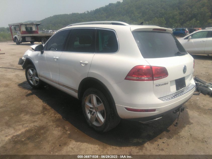 2014 VOLKSWAGEN TOUAREG LUX - WVGEP9BP2ED010234