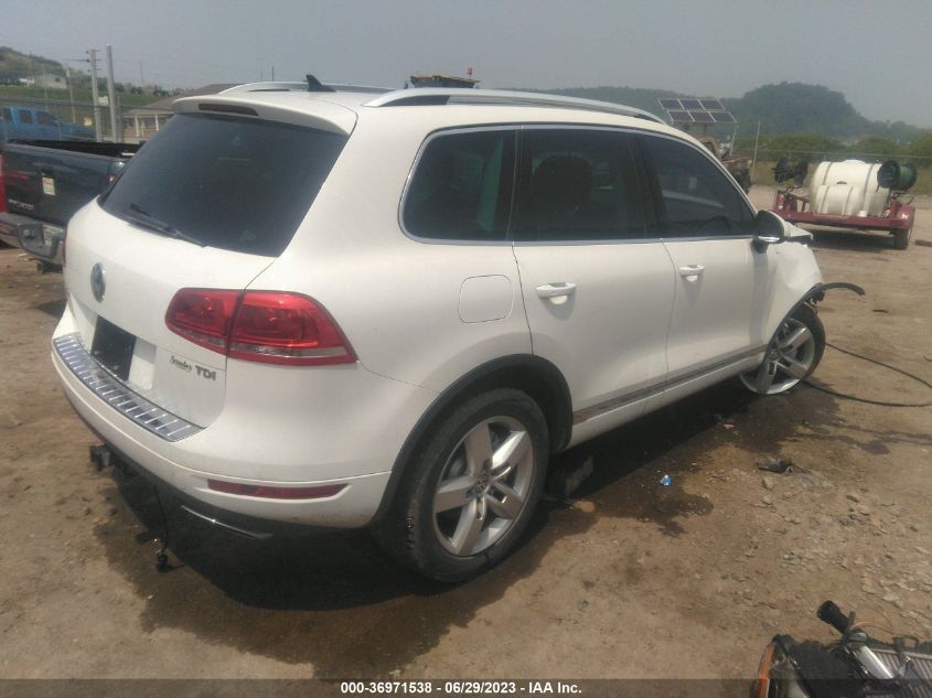 2014 VOLKSWAGEN TOUAREG LUX - WVGEP9BP2ED010234