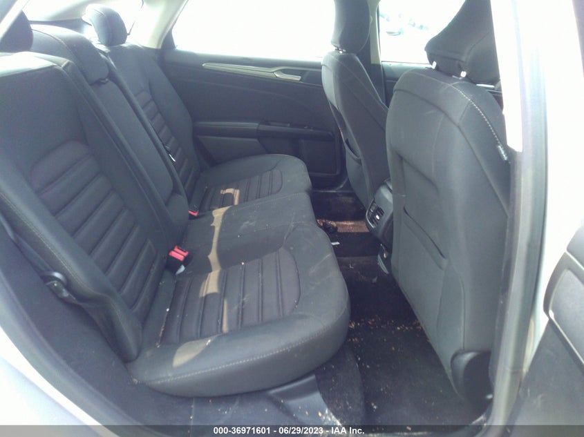 VIN 3FA6P0HD4HR353422 2017 FORD FUSION SE