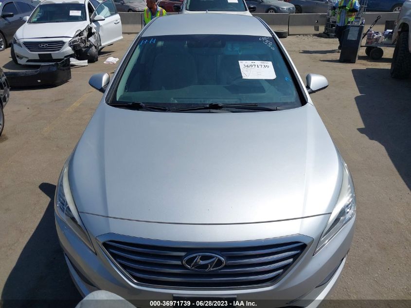 2015 HYUNDAI SONATA 2.4L SE - 5NPE24AF8FH165252