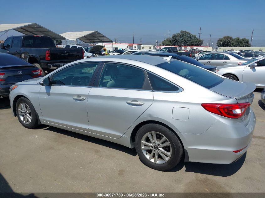 2015 HYUNDAI SONATA 2.4L SE - 5NPE24AF8FH165252