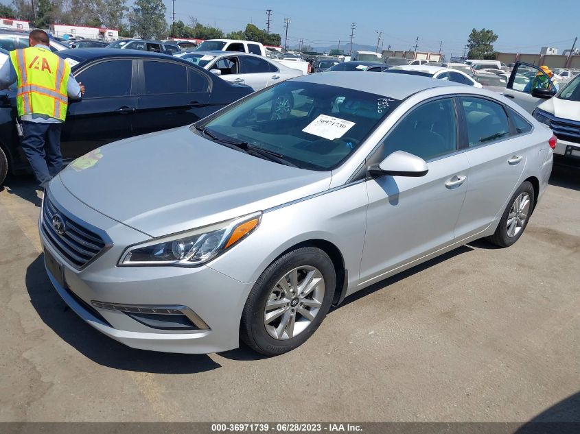 2015 HYUNDAI SONATA 2.4L SE - 5NPE24AF8FH165252