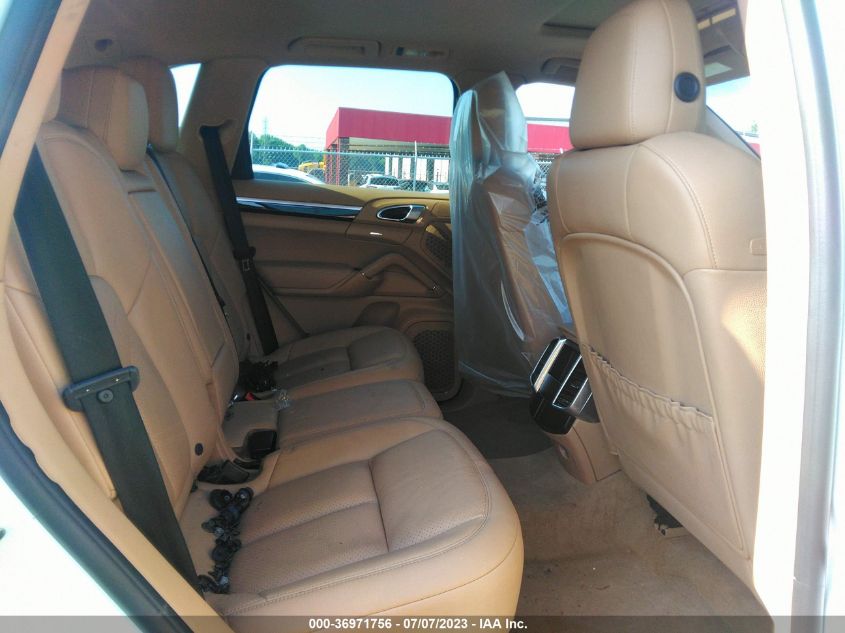 2016 PORSCHE CAYENNE - WP1AA2A28GKA09216