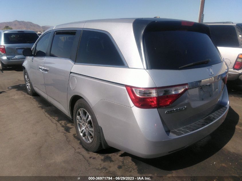 VIN 5FNRL5H60DB090701 2013 HONDA ODYSSEY no.3