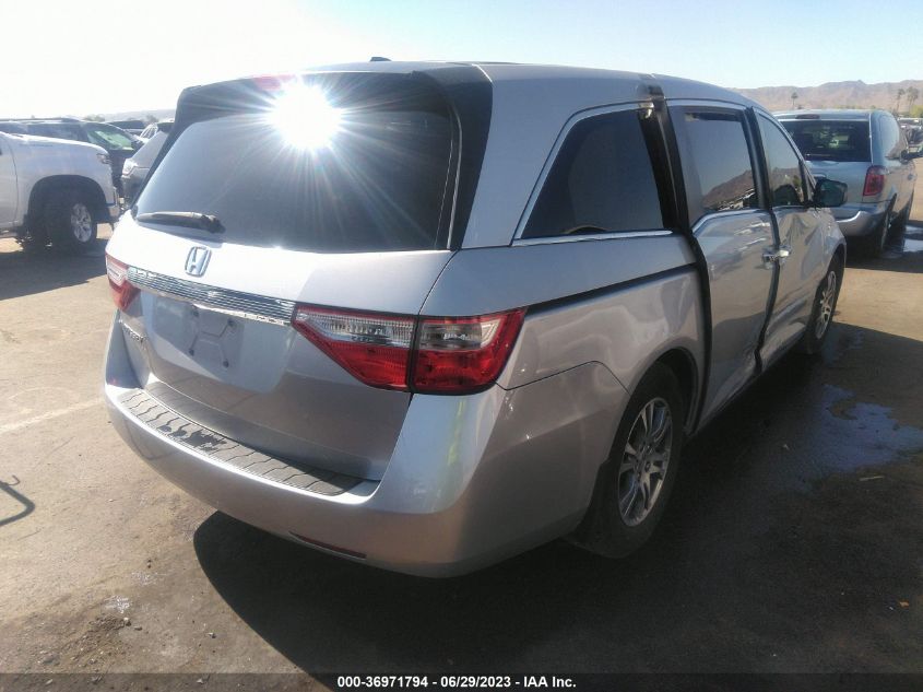 VIN 5FNRL5H60DB090701 2013 HONDA ODYSSEY no.4